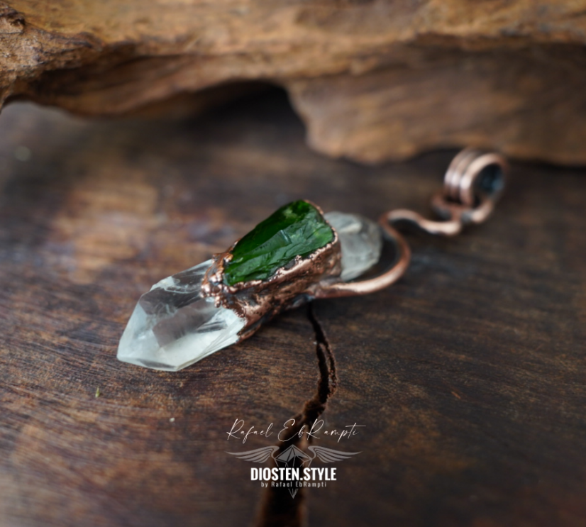 DIOSTEN přívěsek | KŘIŠŤÁL, CHROMDIOPSIDE / "Ruský SMARAGD" / Zelený DIOPSID /  a MĚĎ