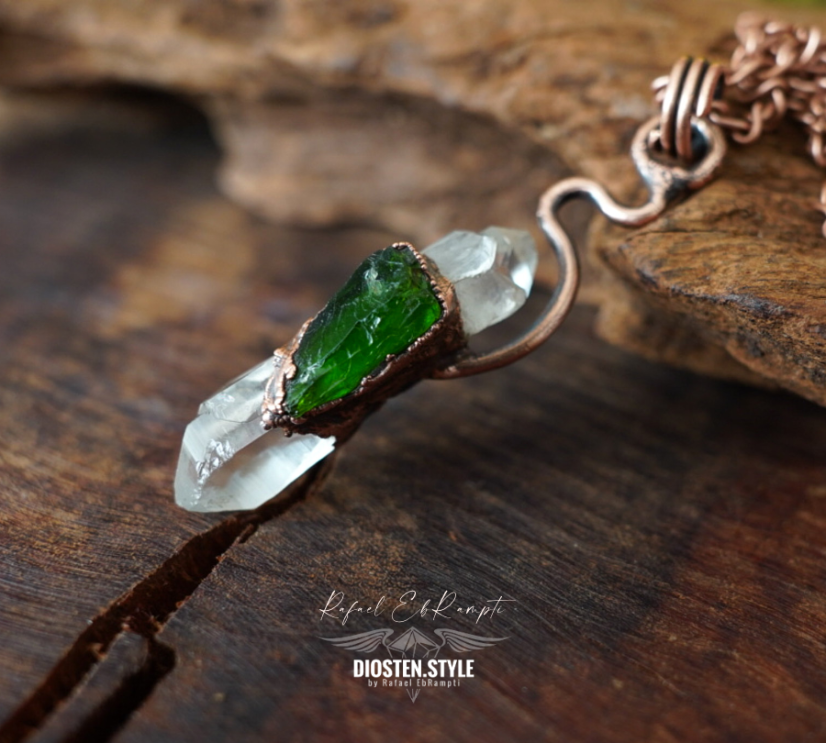 DIOSTEN přívěsek | KŘIŠŤÁL, CHROMDIOPSIDE / "Ruský SMARAGD" / Zelený DIOPSID /  a MĚĎ