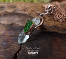 DIOSTEN přívěsek | KŘIŠŤÁL, CHROMDIOPSIDE / "Ruský SMARAGD" / Zelený DIOPSID /  a MĚĎ